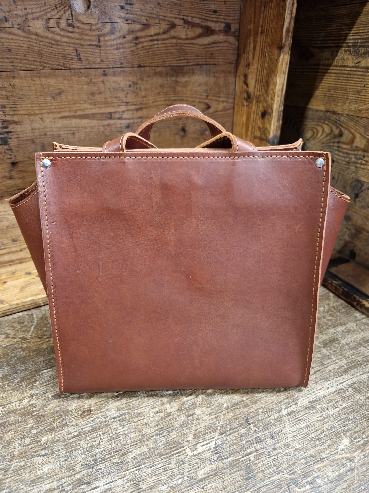 Ayurvital Lederrucksack mit Diebstahlschutz